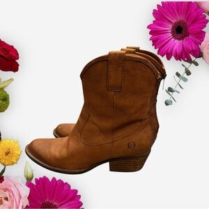 Born Brown Leather Almond-Toe Western Cowgirl Ankle Boots Booties